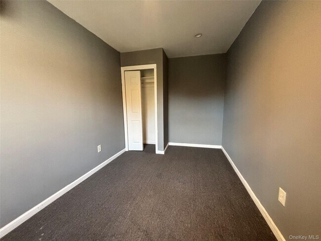 Building Photo - 2452 NY-207