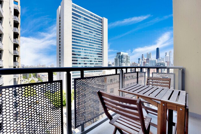 Building Photo - 700 N Larrabee St