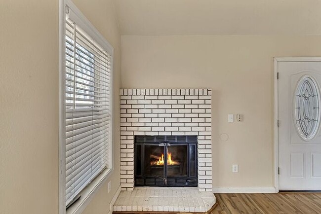 Building Photo - Charming 3 Bedroom Home in Quiet Orchard Mesa Cul-de-Sac