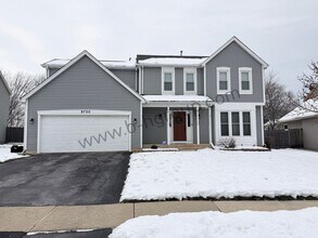 Building Photo - Rare Find!