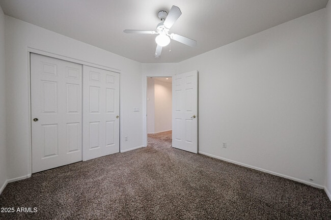 Building Photo - 453 N 105th Pl