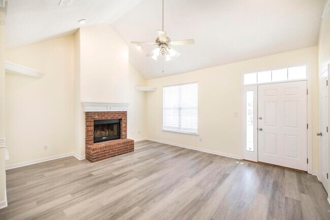 Building Photo - 807 Loudon Hill Dr