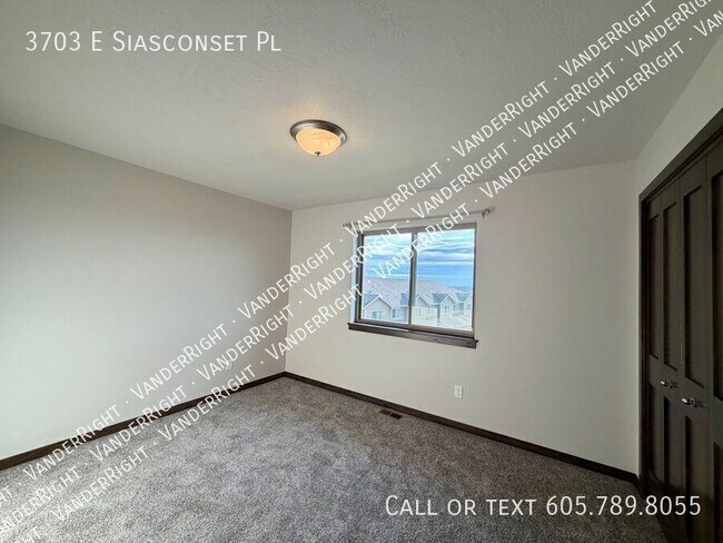 Building Photo - 3703 E Siasconset Pl