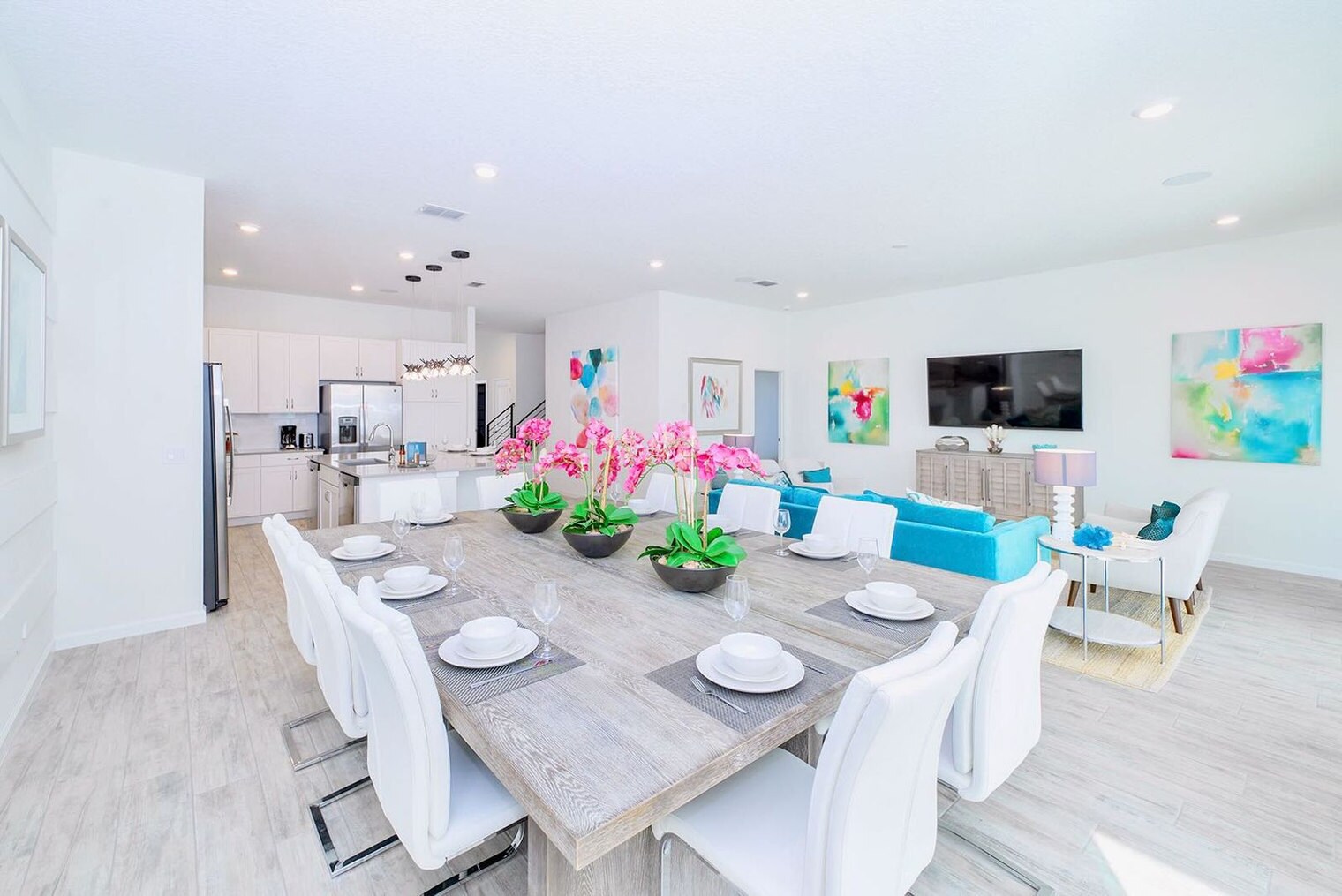 Building Photo - 2560 Shanti Dr