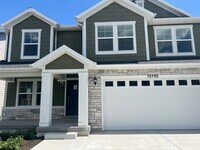 Building Photo - 13735 Devers Dr