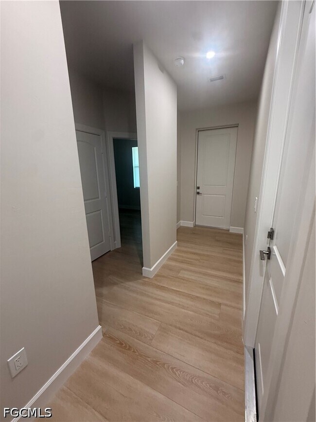 Building Photo - 101 Pennfield St