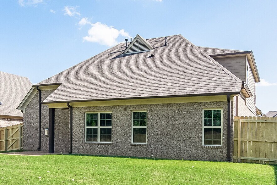 Building Photo - 2674 Champion Hills Dr