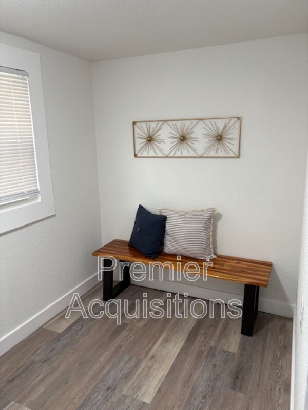 Building Photo - 2641 Sidney St