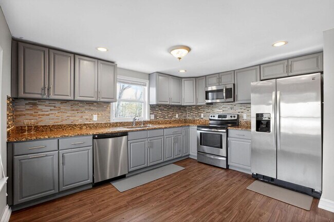 Building Photo - 17930 Beech Ln