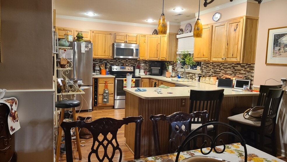 Building Photo - 378 Hickory Grove Cir