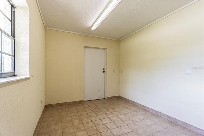 Building Photo - 18129 Crawley Rd