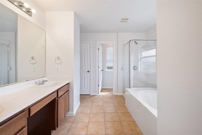Building Photo - 4101 Bandice Ln
