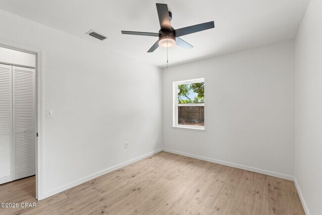 Building Photo - 708 Cactus Ave