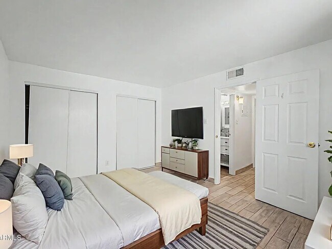 Building Photo - 3314 N 68th St
