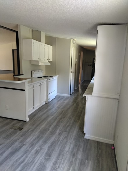 Building Photo - 15509 Parret Ln