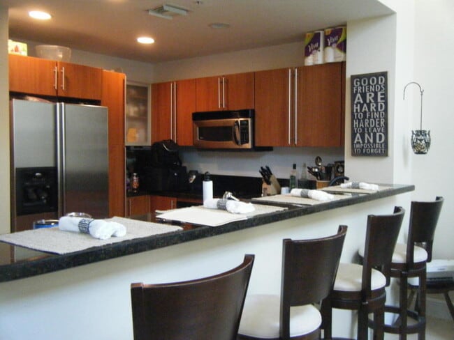 Building Photo - 610 Clematis St