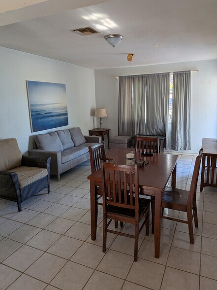 Building Photo - 4180 NW 11th Ave