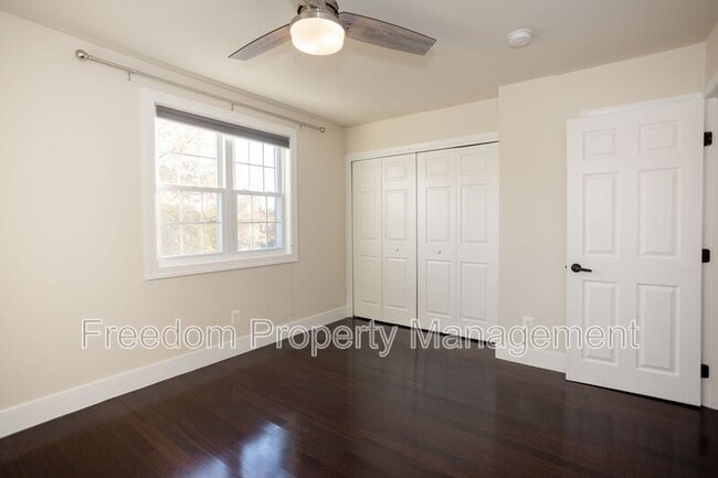 Building Photo - 102 Lynhaven Dr