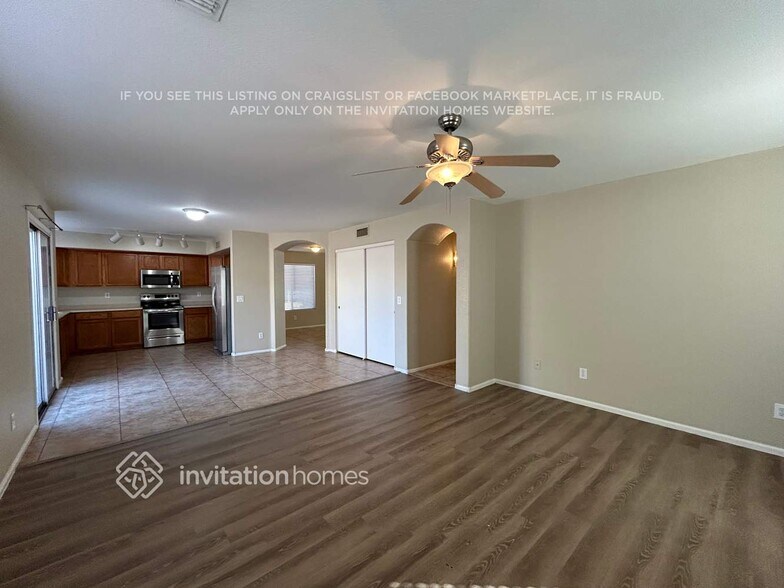 Building Photo - 16662 W Belleview St