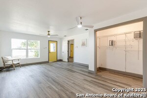 Building Photo - 322 Compton Ave