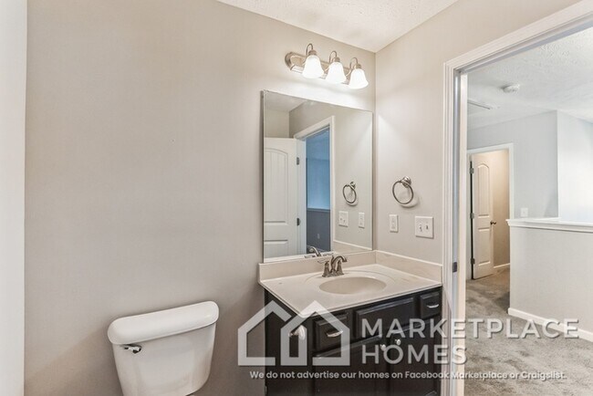 Building Photo - 741 Hollandale Rd