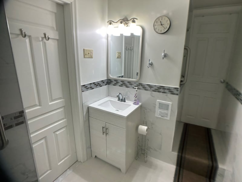 Building Photo - 855 N 23rd St