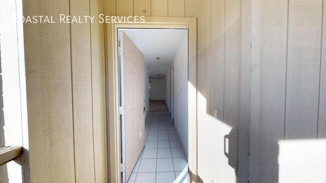 Building Photo - 1863 Norwood Ct