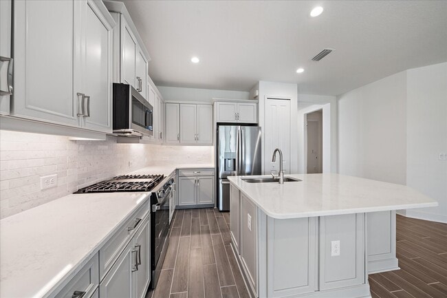 Building Photo - 2325 Blue Mahoe Ln