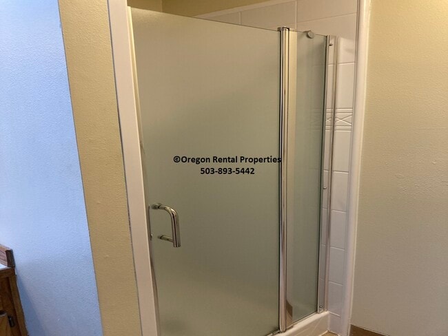 Building Photo - 2511 NE 161st Ave