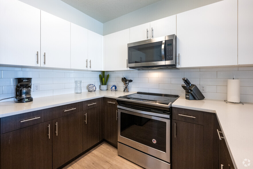 2 BR, 2 BA - 820SF - Kitchen - One Central