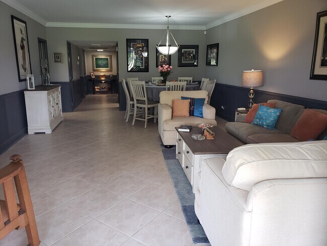 Building Photo - 3980 Oaks Clubhouse Dr