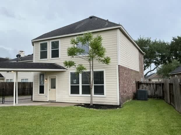 Building Photo - 4522 Lake Halbert Ln