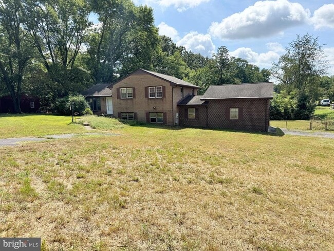 Building Photo - 11124 Dahlgren Rd