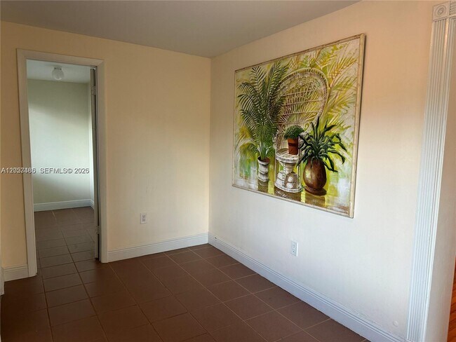 Building Photo - 232 De Leon Dr