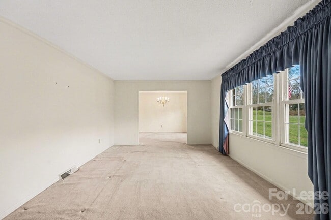 Building Photo - 11002 Harrisburg Rd