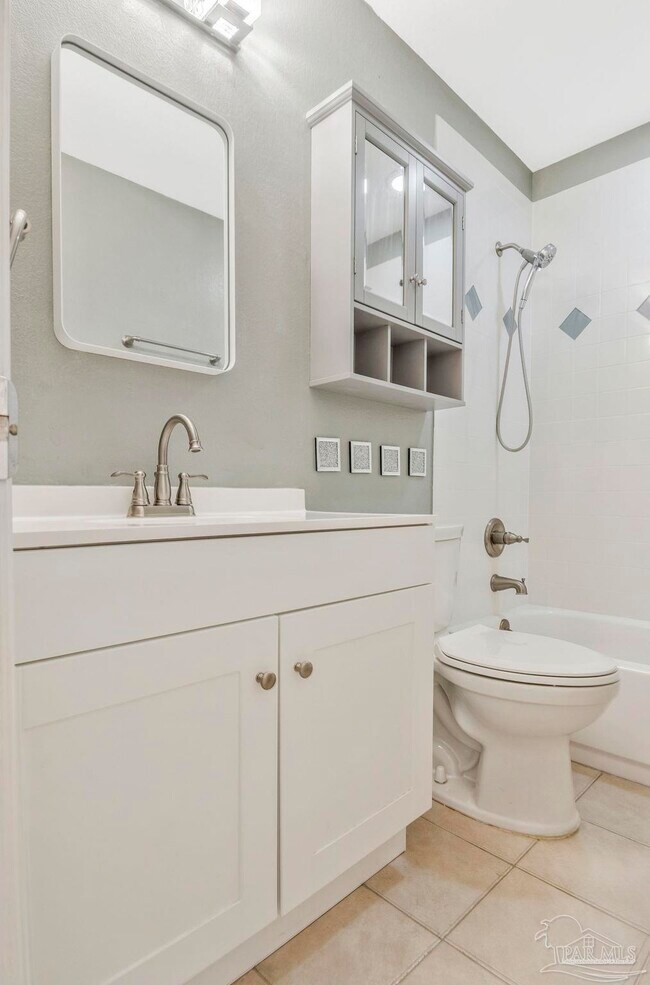 Building Photo - 2325 Merle Cir