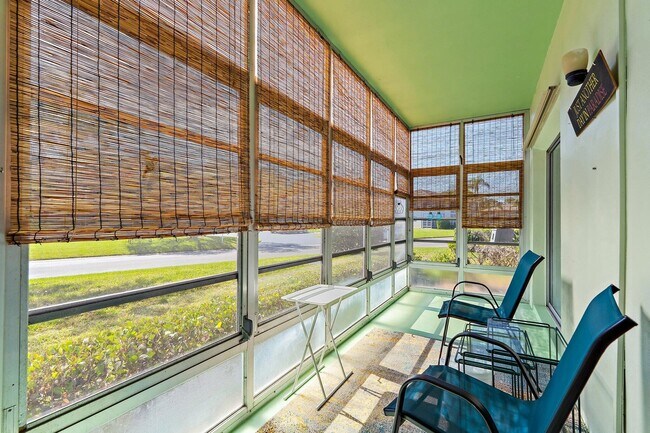 Building Photo - 14 Lake Vista Trail