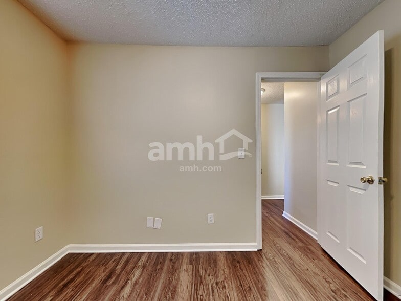 Building Photo - 711 Camp Francis Johnson Rd