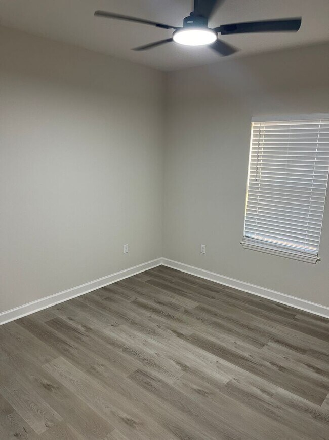 Building Photo - Beautiful New Construction Home