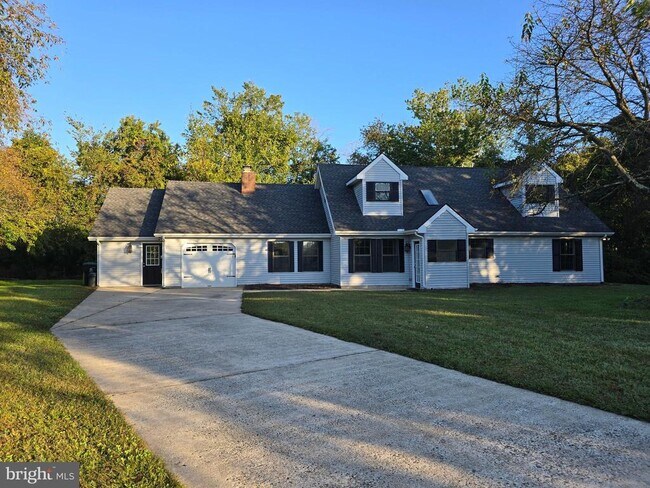 Building Photo - 68 Liberto Ln