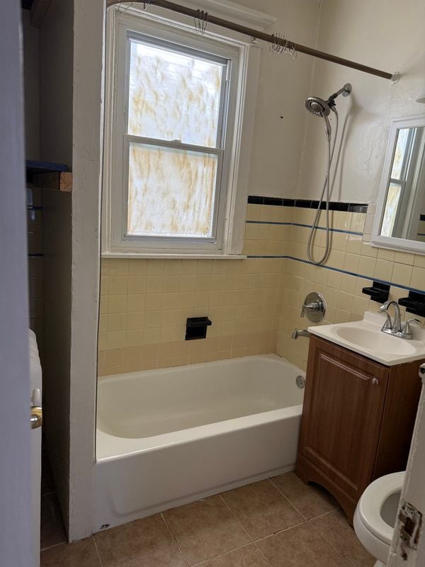 Building Photo - 103 Burhans Ave