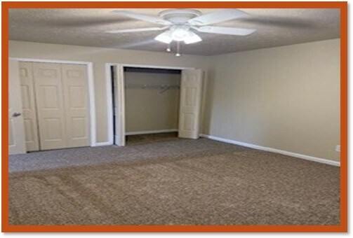 Building Photo - 1002 E Main St