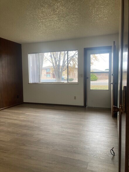 Building Photo - 1831 E 16th St