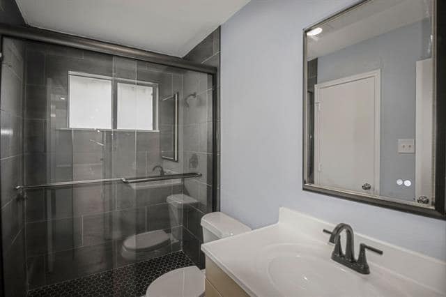 Building Photo - 400 Kalmia Dr