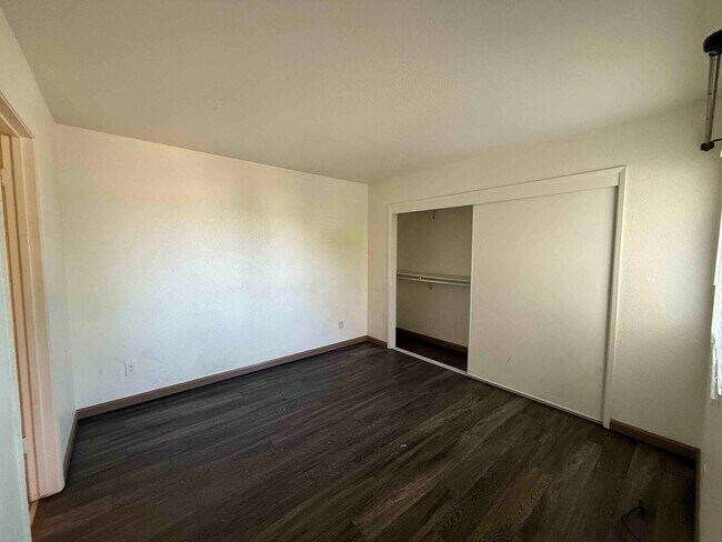 Building Photo - 5609 Odea Dr