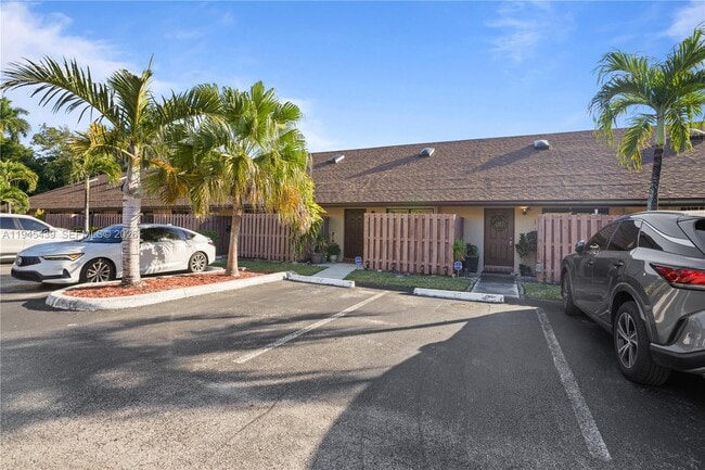 Building Photo - 4880 SW 64th Ave