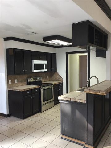 Building Photo - 4106 Sunday Hill Dr