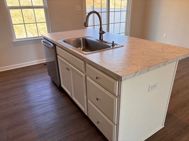 Building Photo - Newly built 3 Bed/2 Bath Townhouse- Available Now!!!