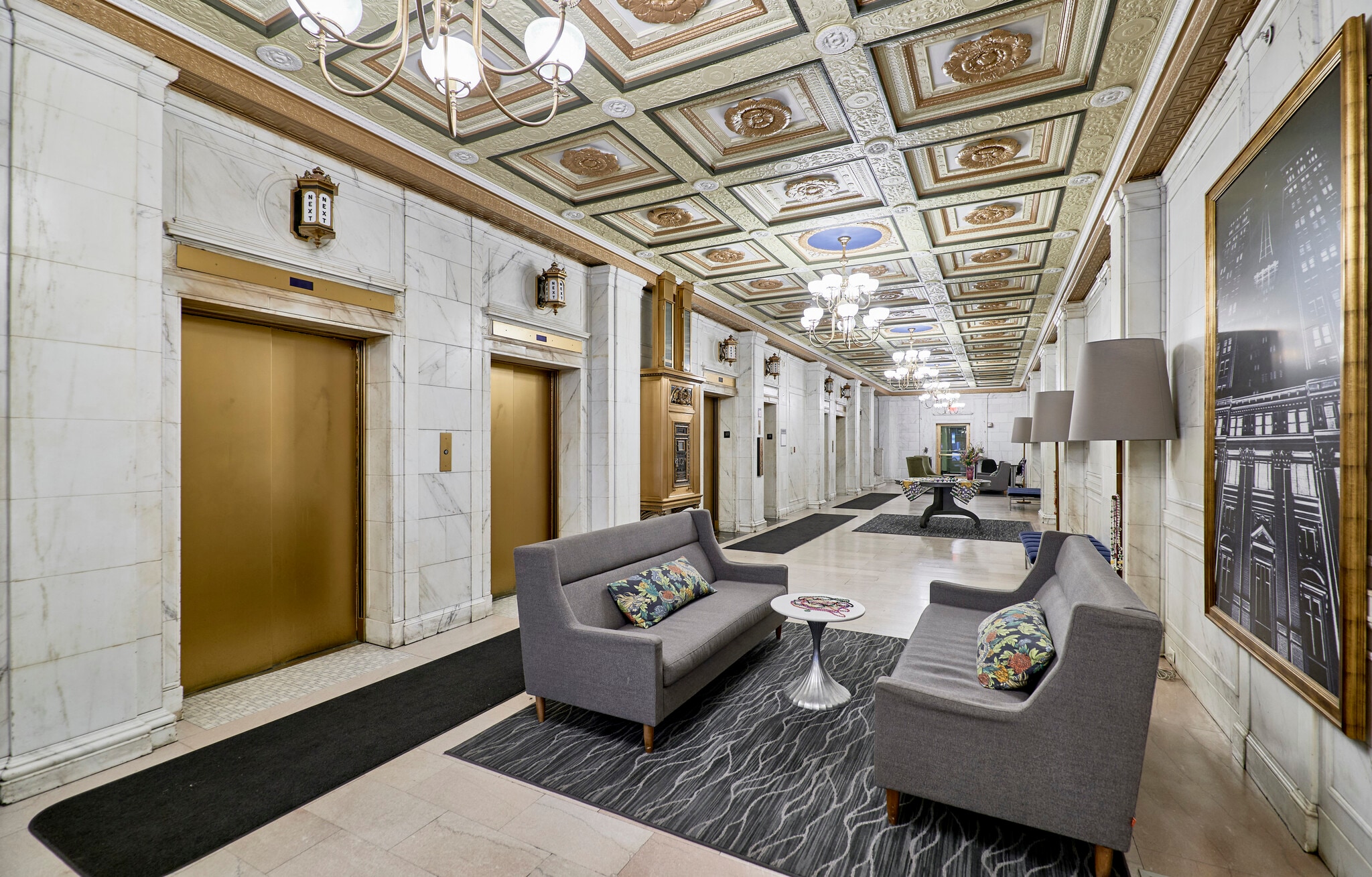 Lobby, art deco style - 314 N Broadway