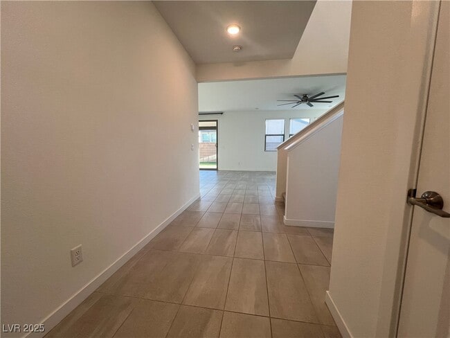 Building Photo - 549 Everett Ridge Ave